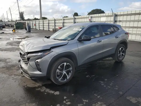 KL77LGE24RC028255 2024 CHEVROLET TRAX - Image 1