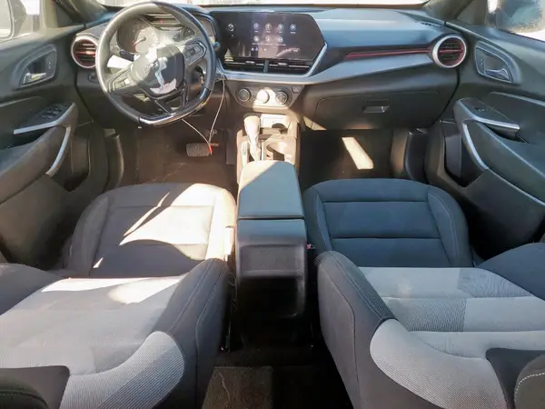 KL77LGE24RC031110 2024 CHEVROLET TRAX - Image 8