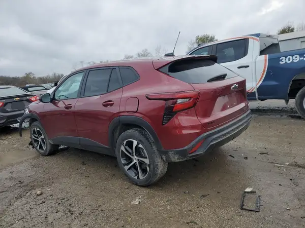KL77LGE24RC084549 2024 CHEVROLET TRAX - Image 2