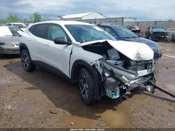 KL77LGE24RC099326 2024 CHEVROLET TRAX - Image 1