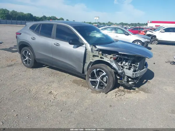 KL77LGE24RC125889 2024 CHEVROLET TRAX - Image 1