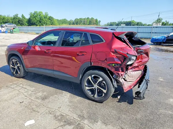 KL77LGE24RC134964 2024 CHEVROLET TRAX - Image 2