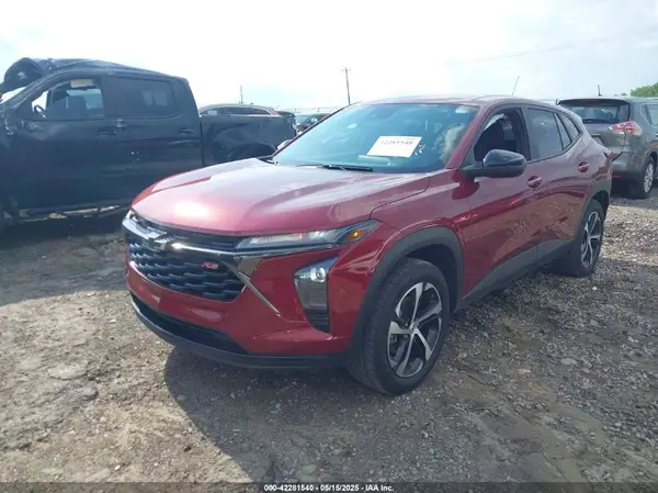 KL77LGE24RC163896 2024 CHEVROLET TRAX - Image 2