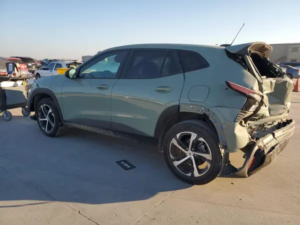 KL77LGE24RC221151 2024 CHEVROLET TRAX - Image 2