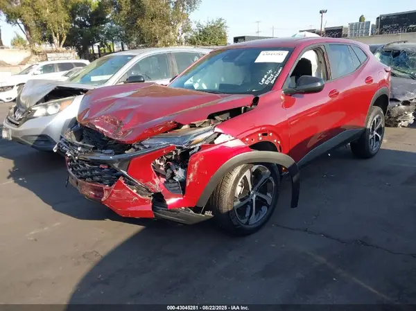 KL77LGE25RC204973 2024 CHEVROLET TRAX - Image 2