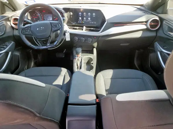 KL77LGE25RC219313 2024 CHEVROLET TRAX - Image 8