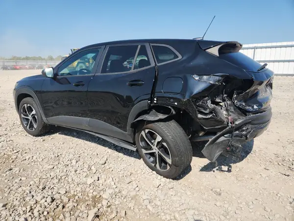 KL77LGE25RC230134 2024 CHEVROLET TRAX - Image 2