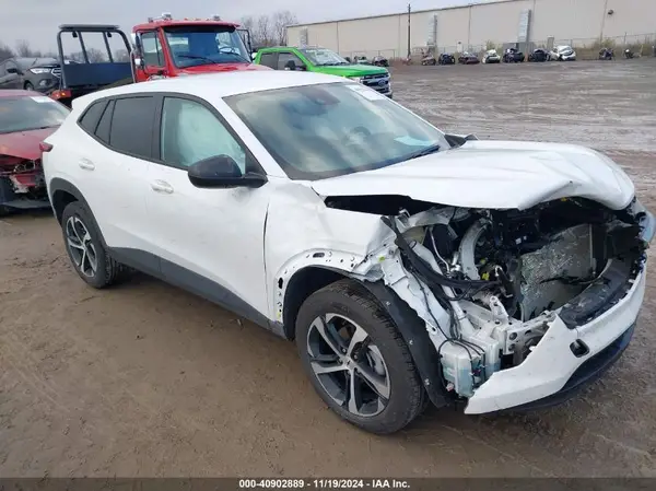 KL77LGE26RC101447 2024 CHEVROLET TRAX - Image 1