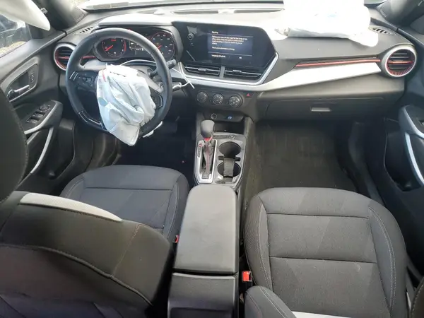 KL77LGE27RC190039 2024 CHEVROLET TRAX - Image 8
