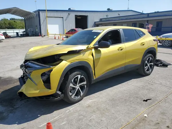 KL77LGE27RC228434 2024 CHEVROLET TRAX - Image 1