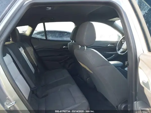 KL77LGE28RC034303 2024 CHEVROLET TRAX - Image 8