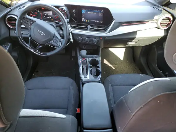 KL77LGE28RC074963 2024 CHEVROLET TRAX - Image 8