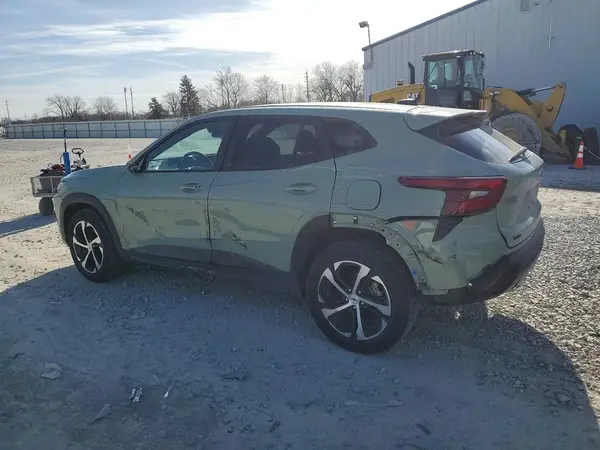 KL77LGE28RC091438 2024 CHEVROLET TRAX - Image 2