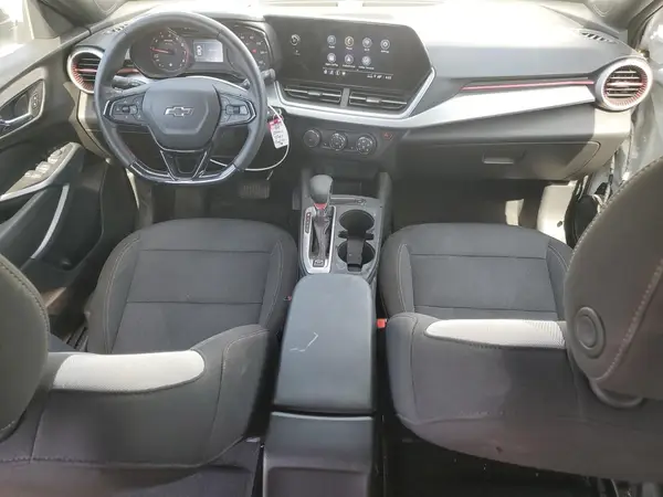 KL77LGE28RC239622 2024 CHEVROLET TRAX - Image 8
