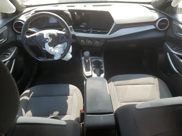 KL77LGE29RC069545 2024 CHEVROLET TRAX - Image 8