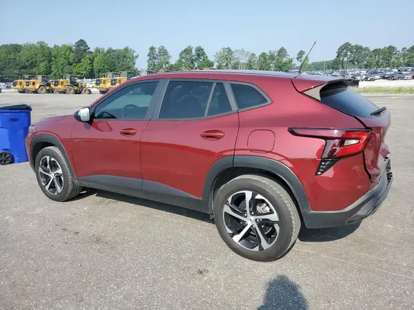 KL77LGE29RC166504 2024 CHEVROLET TRAX - Image 2