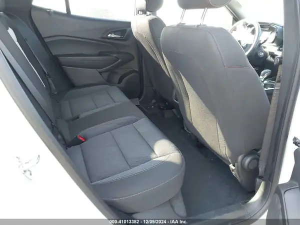 KL77LGE29RC196716 2024 CHEVROLET TRAX - Image 8
