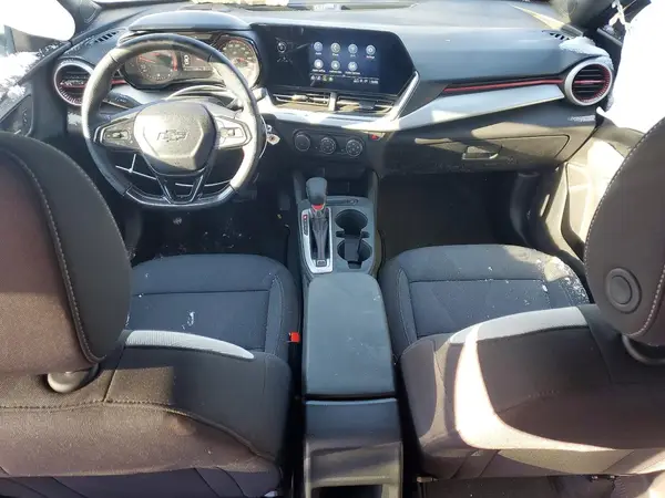KL77LGE29SC186287 2025 CHEVROLET TRAX - Image 8
