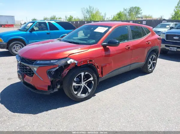 KL77LGE2XRC117439 2024 CHEVROLET TRAX - Image 2