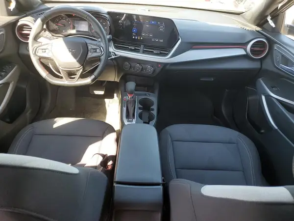 KL77LGE2XRC196935 2024 CHEVROLET TRAX - Image 8