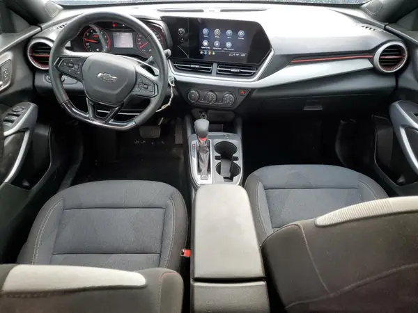 KL77LGE2XSC056048 2025 CHEVROLET TRAX - Image 8