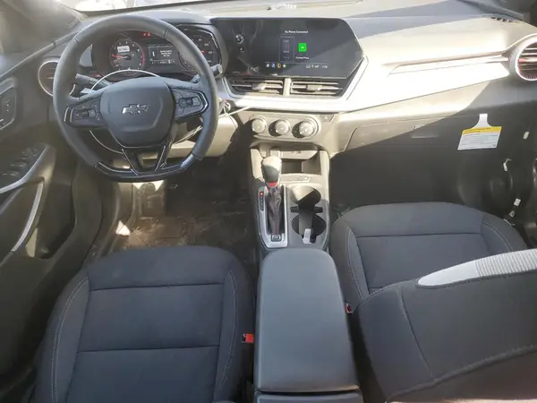 KL77LGEP0SC101249 2025 CHEVROLET TRAX - Image 8