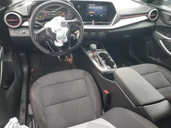 KL77LGEP0SC107830 2025 CHEVROLET TRAX - Image 8