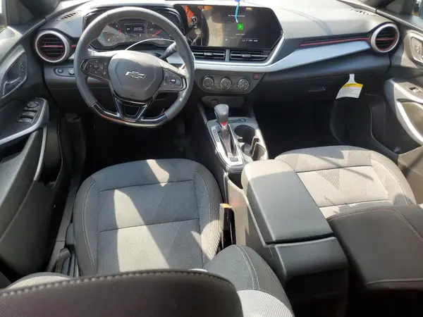 KL77LGEP0SC136437 2025 CHEVROLET TRAX - Image 8