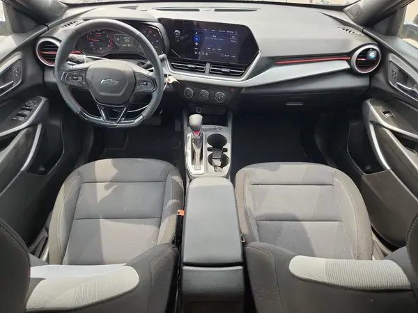 KL77LGEP0SC230818 2025 CHEVROLET TRAX - Image 8