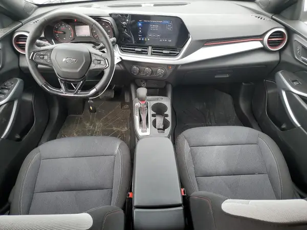KL77LGEP1SC016517 2025 CHEVROLET TRAX - Image 8