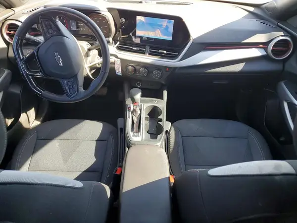KL77LGEP1SC022091 2025 CHEVROLET TRAX - Image 8