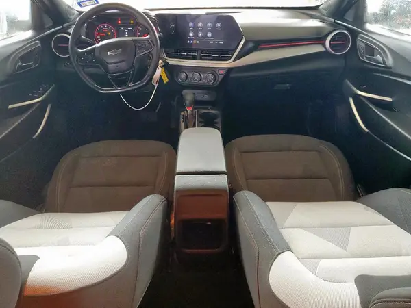 KL77LGEP1SC046729 2025 CHEVROLET TRAX - Image 8