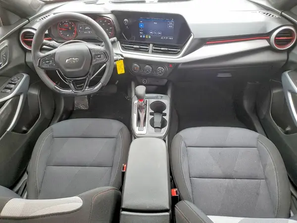 KL77LGEP1SC063076 2025 CHEVROLET TRAX - Image 8