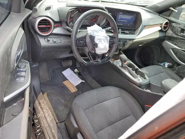 KL77LGEP1SC077334 2025 CHEVROLET TRAX - Image 8