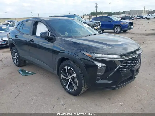 KL77LGEP1SC120294 2025 CHEVROLET TRAX - Image 1