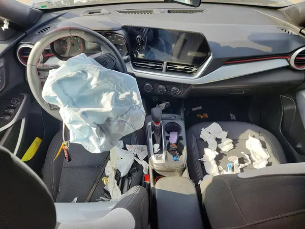 KL77LGEP1SC123227 2025 CHEVROLET TRAX - Image 8