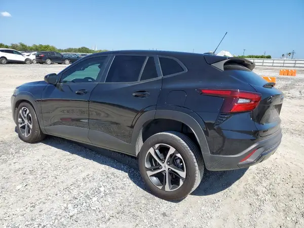 KL77LGEP1SC168202 2025 CHEVROLET TRAX - Image 2