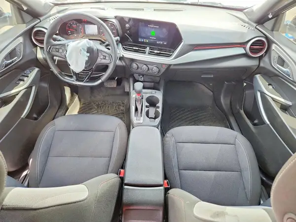 KL77LGEP1SC251015 2025 CHEVROLET TRAX - Image 8