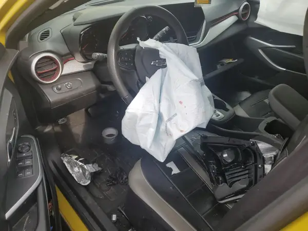KL77LGEP2SC001170 2025 CHEVROLET TRAX - Image 8