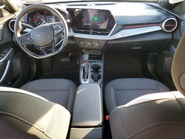 KL77LGEP2SC194372 2025 CHEVROLET TRAX - Image 8