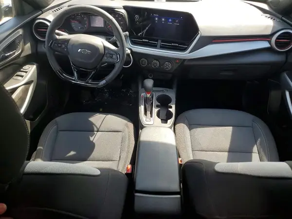 KL77LGEP2SC249838 2025 CHEVROLET TRAX - Image 8