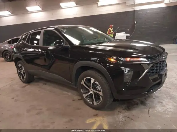 KL77LGEP3SC049339 2025 CHEVROLET TRAX - Image 1