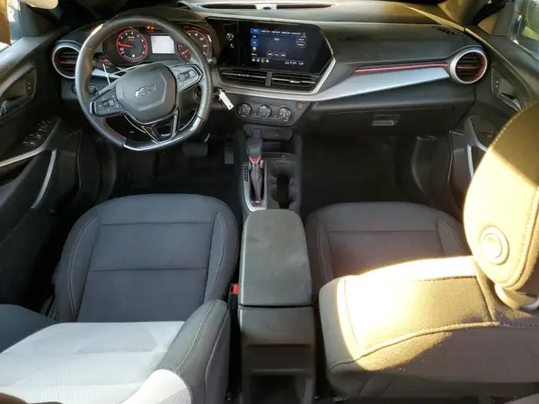 KL77LGEP3SC083250 2025 CHEVROLET TRAX - Image 8