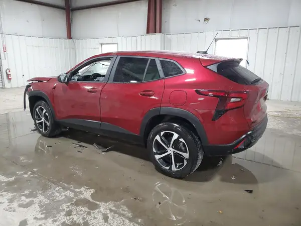 KL77LGEP3SC112147 2025 CHEVROLET TRAX - Image 2