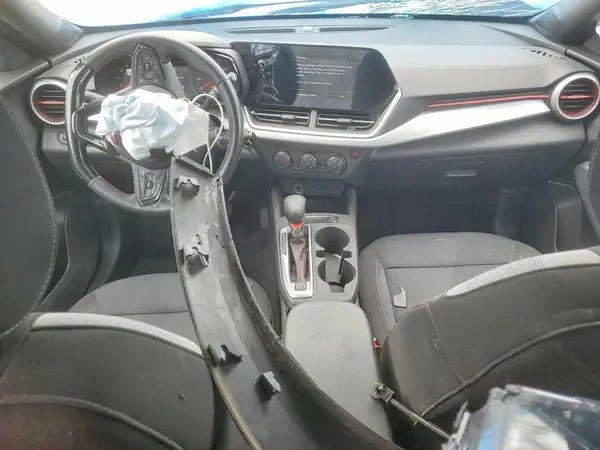 KL77LGEP3SC224172 2025 CHEVROLET TRAX - Image 8