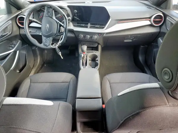 KL77LGEP3SC249475 2025 CHEVROLET TRAX - Image 8