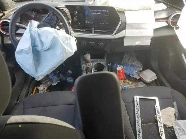 KL77LGEP3SC275364 2025 CHEVROLET TRAX - Image 8