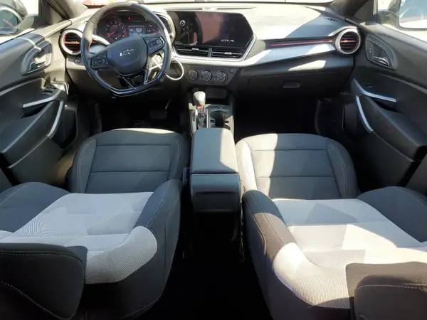 KL77LGEP4SC051360 2025 CHEVROLET TRAX - Image 8