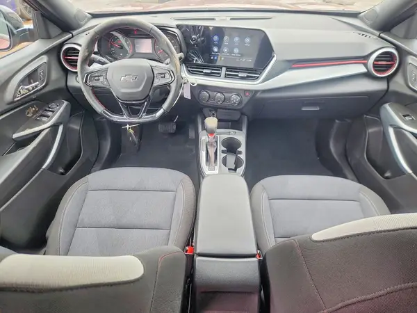 KL77LGEP4SC053545 2025 CHEVROLET TRAX - Image 8