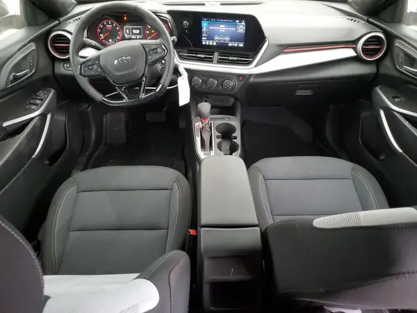 KL77LGEP4SC081281 2025 CHEVROLET TRAX - Image 8